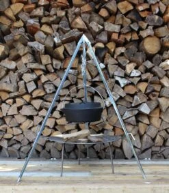 Petromax - Driepoot - Dutch Oven - Staal -Beste Keukengerei Winkel 1047x1200 1