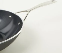 Demeyere Alu Pro Ceraforce Wok - 30 Cm 7 Demeyere Alu Pro Ceraforce Wok - 30 Cm -Beste Keukengerei Winkel 1200x1036 5