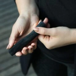 Black + Blum Binchotan Active Charcoal For Eau Good Water Bottles 4-pack -Beste Keukengerei Winkel 1200x1200 101