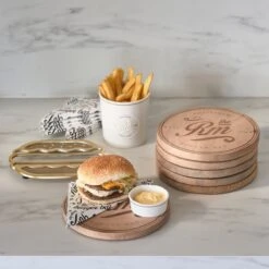 Riviera Maison Serveerplank Rond Hout Voor Hamburger - Amsterdam Burger Bar Serving Board - Bruin - Mangohout - 1 Stuk -Beste Keukengerei Winkel 1200x1200 972
