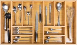 Grote Bestekbak Bamboe 81x47CM - Coninx Besteklade - Opbergbak - Duurzaam - Bamboe - Voor Laden Vanaf 47cm Diep -Beste Keukengerei Winkel 1200x711