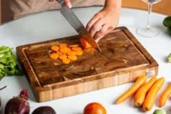 VDN Professionele Snijplank Acacia Hout Met Sapgeul En Handvatten – Hakblok 26x38x3.5 Cm -Beste Keukengerei Winkel 1200x799 60