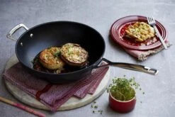 LE CREUSET - Les Forgees - Wokpan 30cm -Beste Keukengerei Winkel 1200x800 53