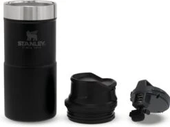 Stanley Trigger-Action Travel Mug 0.35L - Thermosfles - Matt Black -Beste Keukengerei Winkel 1200x897 1