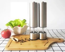MD-Goods ® Elektrische Peper En Zoutmolen Set - Pepermolen - RVS - Cadeau - Restaurant Kwaliteit -Beste Keukengerei Winkel 1200x960 5