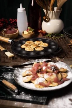 Blackwell Poffertjespan - Met Houten Steel - Gietijzer - ø 24 Cm -Beste Keukengerei Winkel 799x1200 6