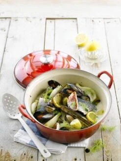 Le Creuset Braadpan Faitout Tradition Kersenrood - ø 24 Cm / 3 Liter 16 Le Creuset Braadpan Faitout Tradition Kersenrood - ø 24 Cm / 3 Liter -Beste Keukengerei Winkel 901x1200